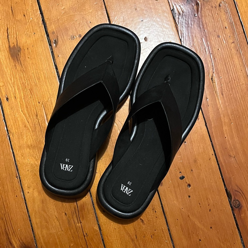 Zara leather platform flip flops